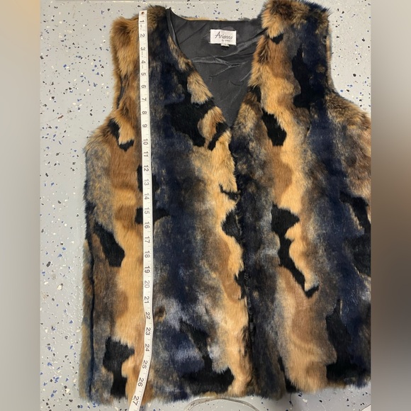 Arianna By Howard’s Faux Fur Vest Black Blue Tan hook & Eye Like New  Sm/M - Picture 12 of 12